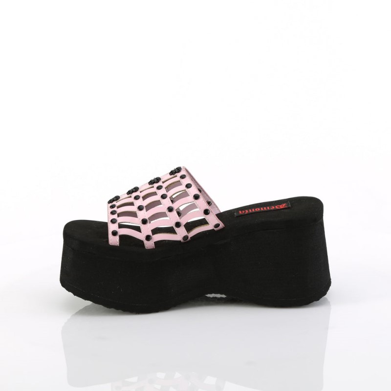 Demonia Funn 13 Platform Studded Spiderweb Slide Naisten Sandaalit Pinkki Suomi | PU5-23582Z4